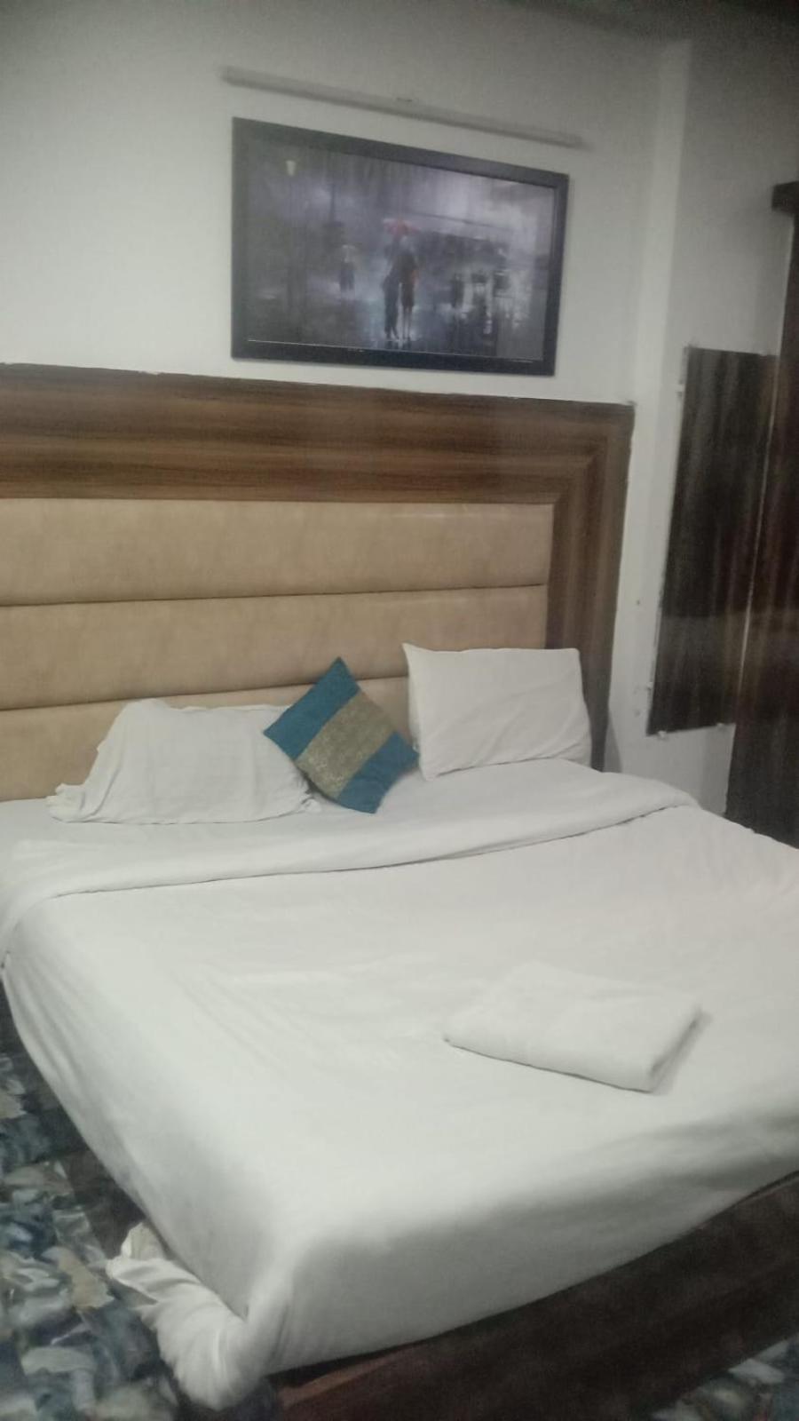 Hotel Janvi Palace Delhi  Ngoại thất bức ảnh