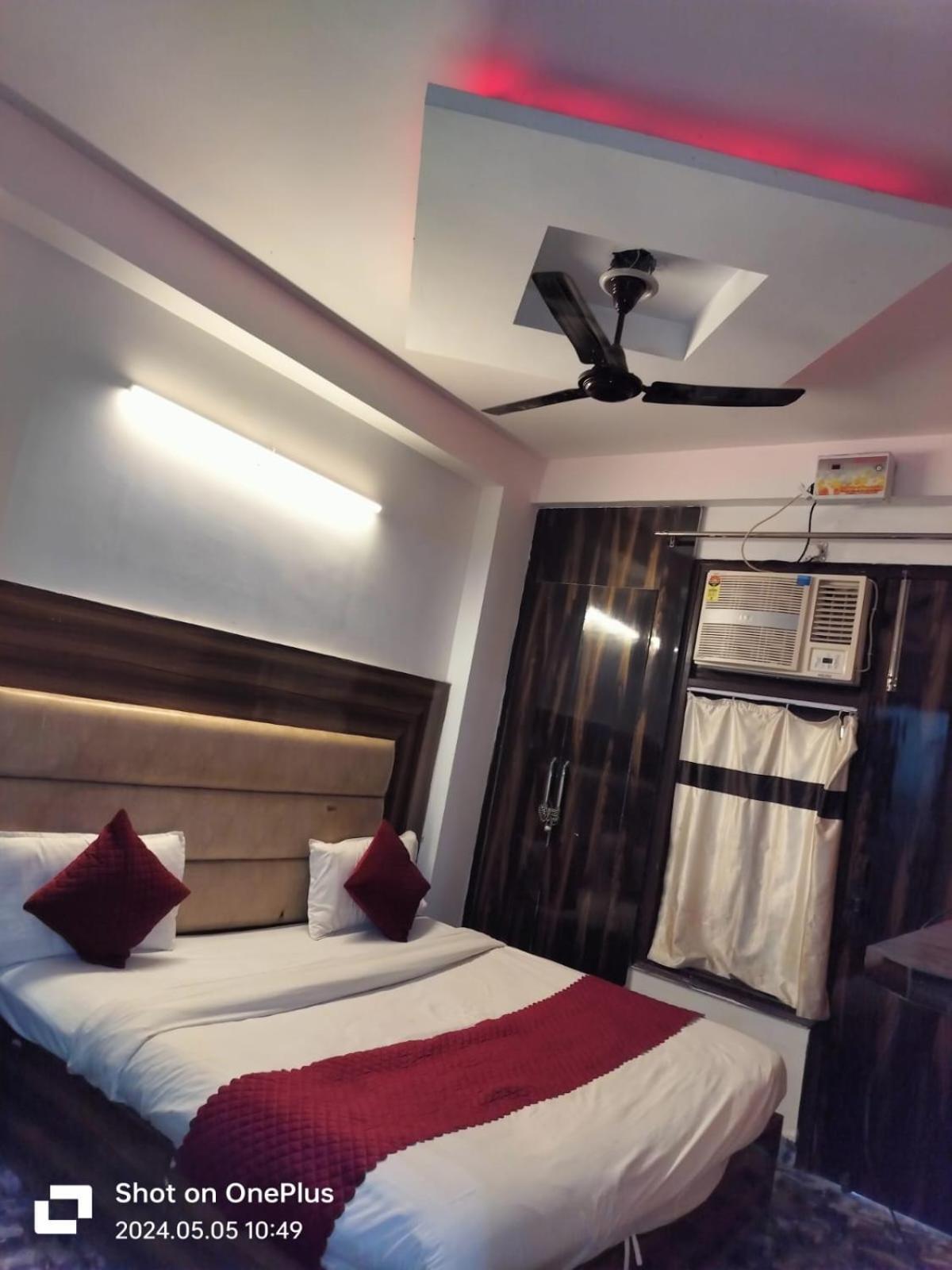 Hotel Janvi Palace Delhi  Ngoại thất bức ảnh