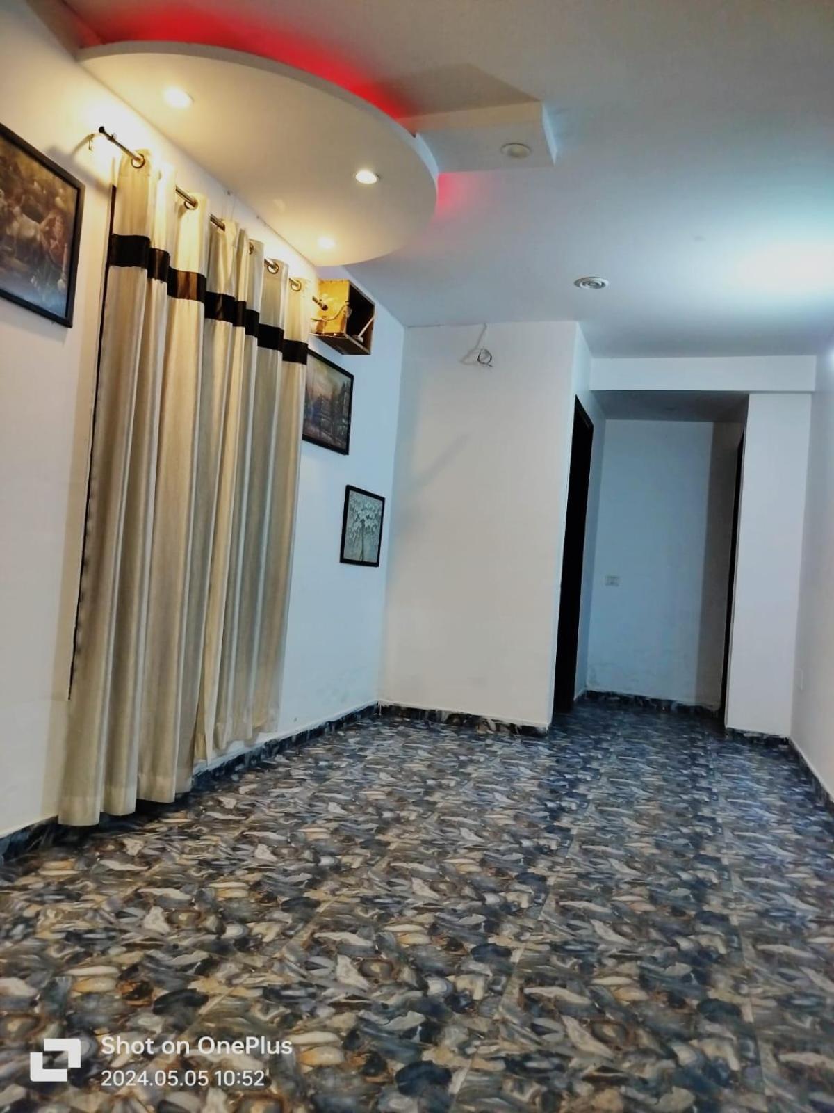 Hotel Janvi Palace Delhi  Ngoại thất bức ảnh